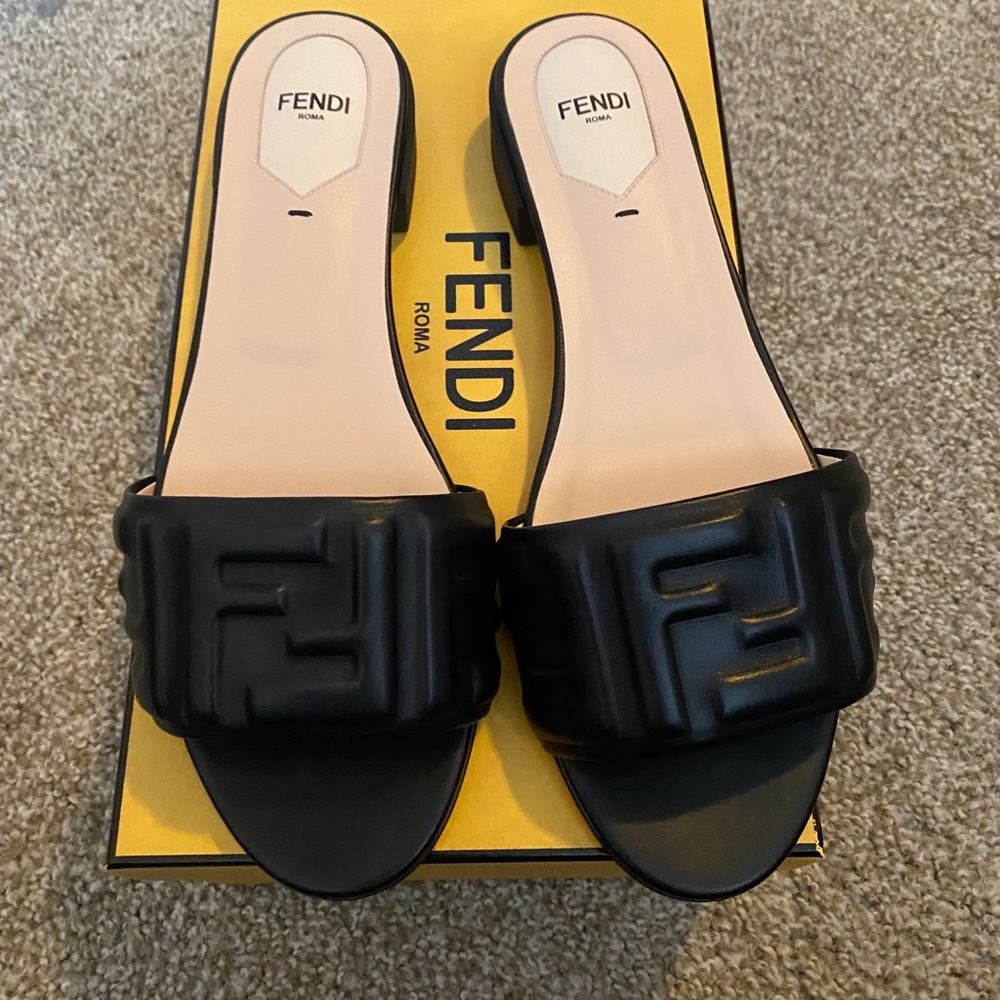 Brand new Fendi slides never worn